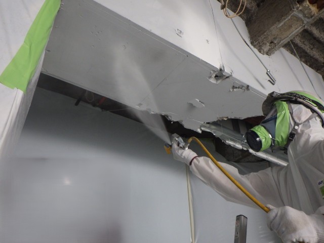 Aビル アスベスト除去工事の様子（2）